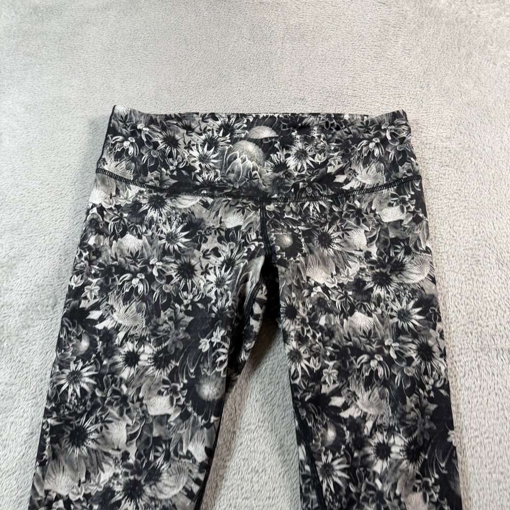 Lululemon Wunder Under Crop Leggings Women 8 Black Floral Yoga Pants - Picture 3 of 8